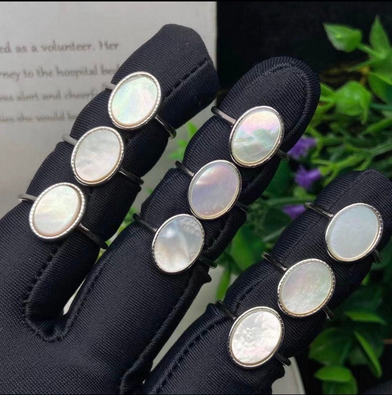 Natural Shell Ring, Simple Flat Oval Shell Ring, White Shiny Mother of Pearl Ring, Single Stone Statement Ring